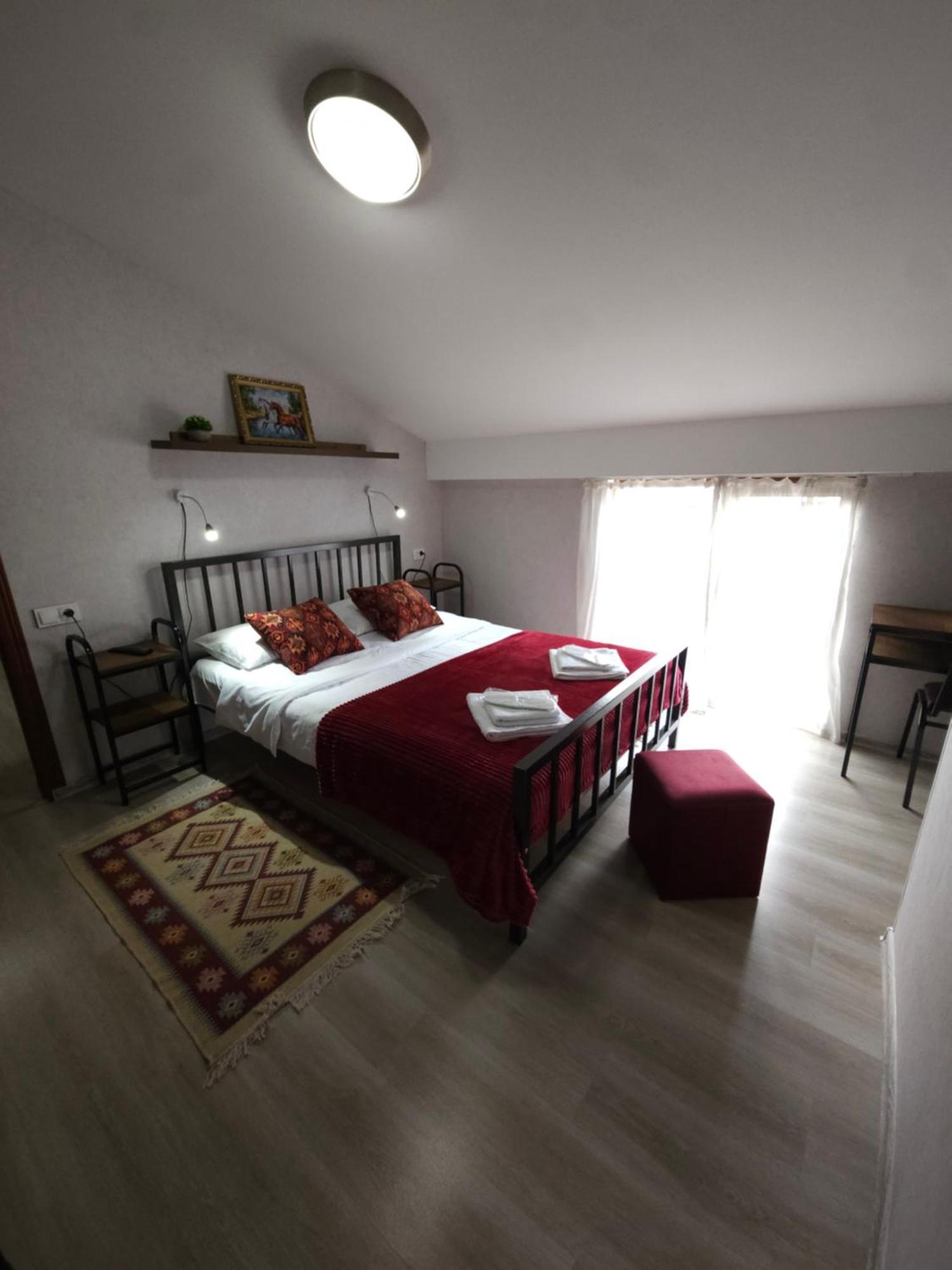 Hotel Tradicia Tbilisi ภายนอก รูปภาพ