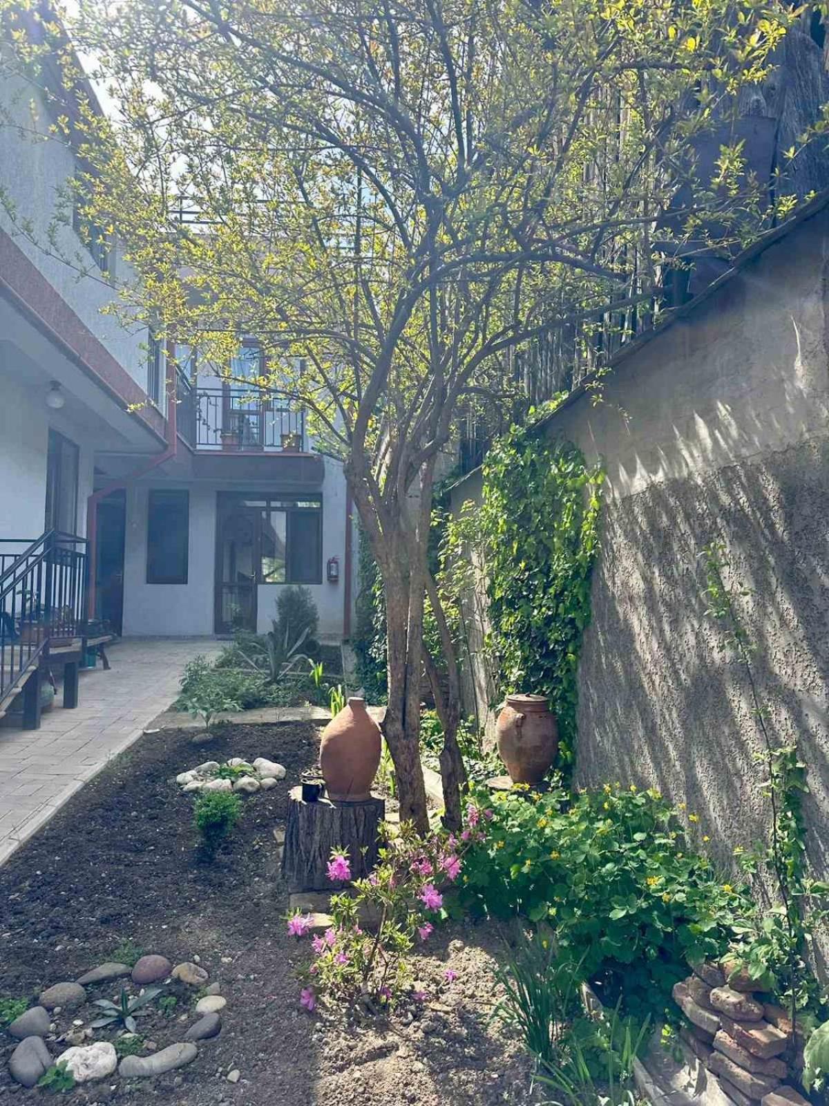 Hotel Tradicia Tbilisi ภายนอก รูปภาพ